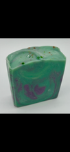 Load image into Gallery viewer, Elderberry &amp; Evergreen
